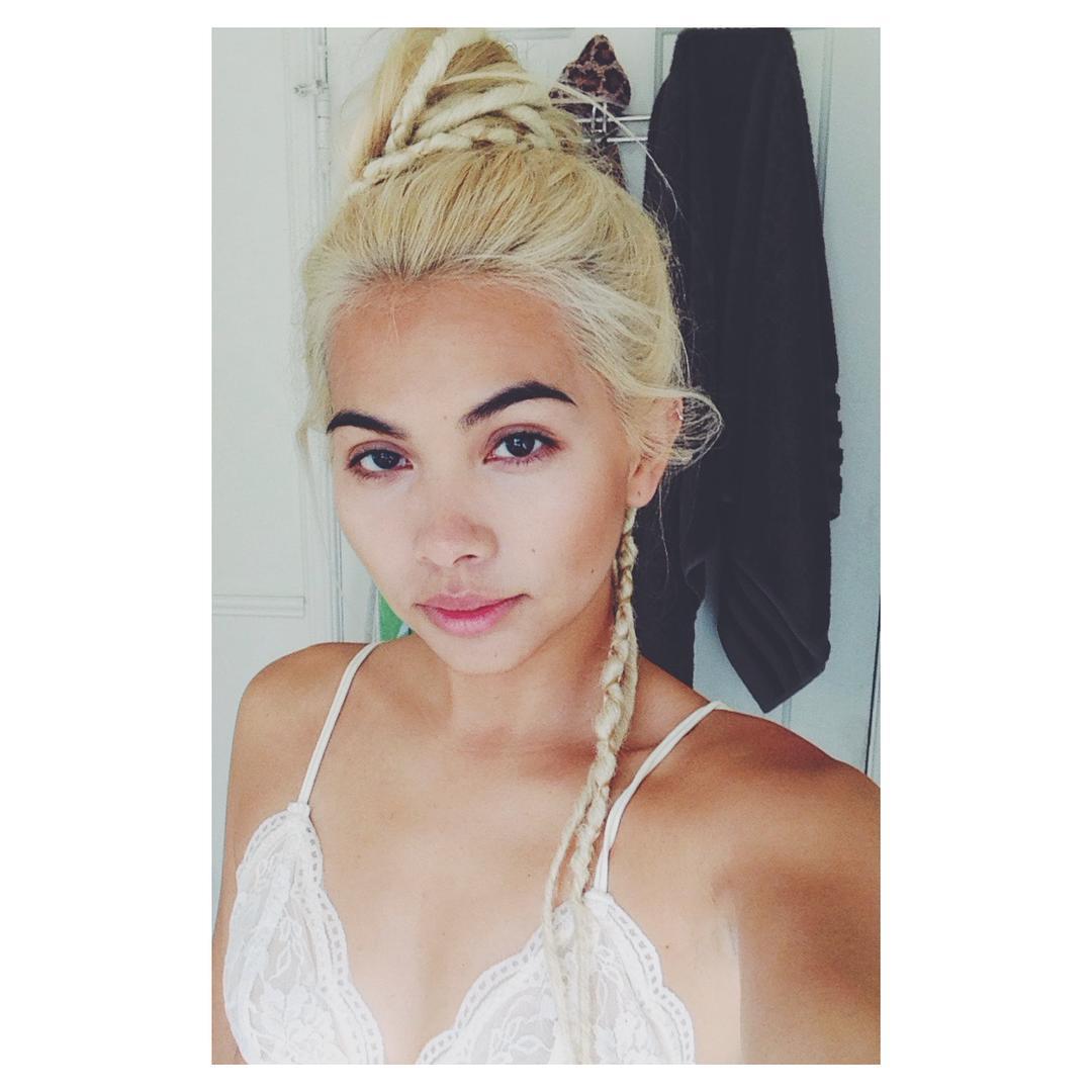 Pictures of hayley kiyoko