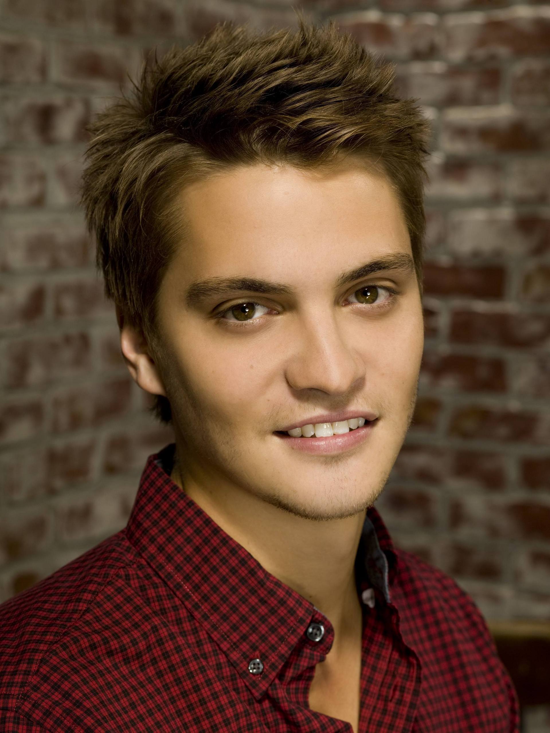 luke-grimes-images