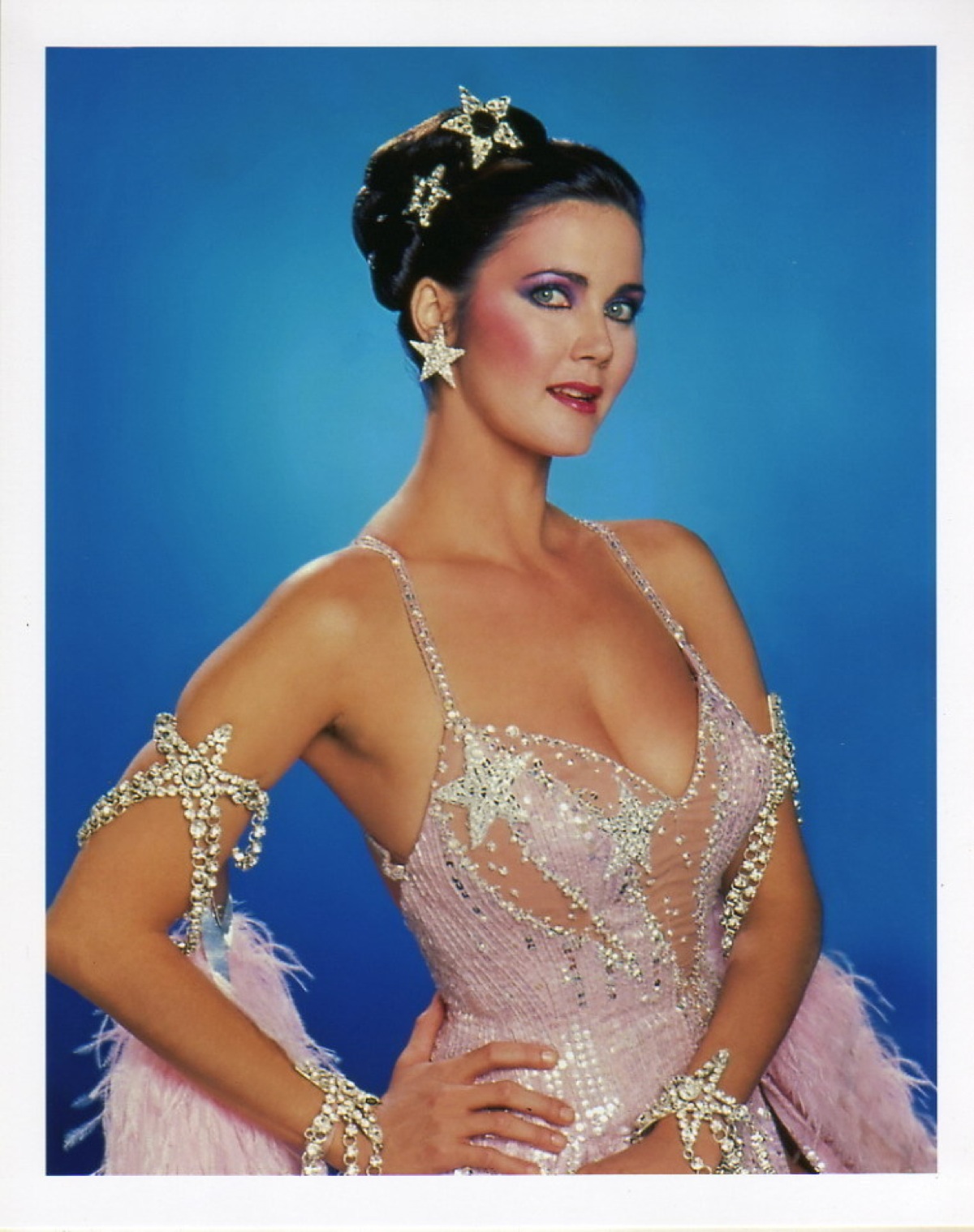 lynda-carter-party