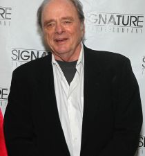 Harris Yulin's picture