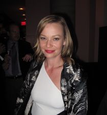 Samantha Mathis's picture